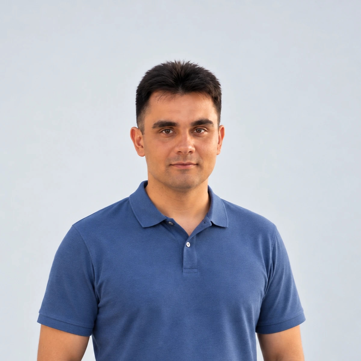 Эльдар Носиров — преподаватель информатики